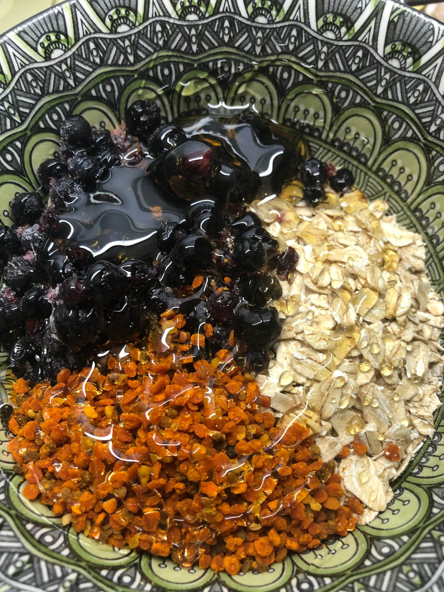 КАКО СЕ КОНЗУМИРА ПОЛЕН?